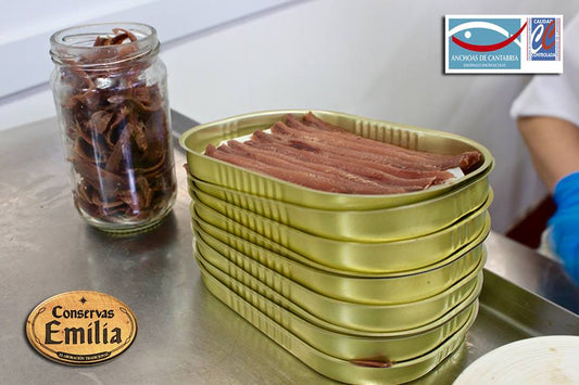 10 Anchovy fillets from Cantabria, processed in Santoña, in gold series olive oil, 115 g